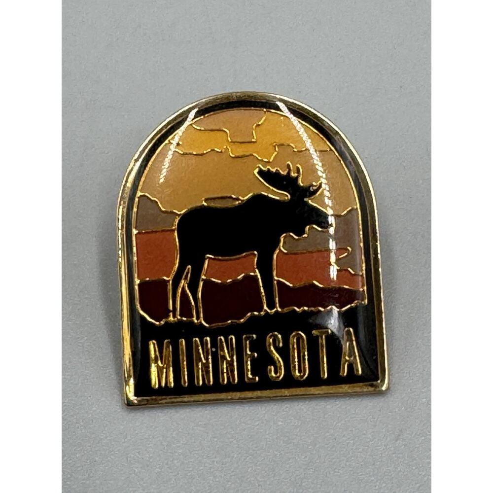 Vintage Minnesota State Elk Lapel Pin